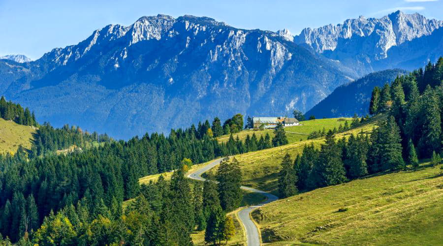 Vi erbjuder ett brett urval av biluthyrningsalternativ i Bayrischzell.